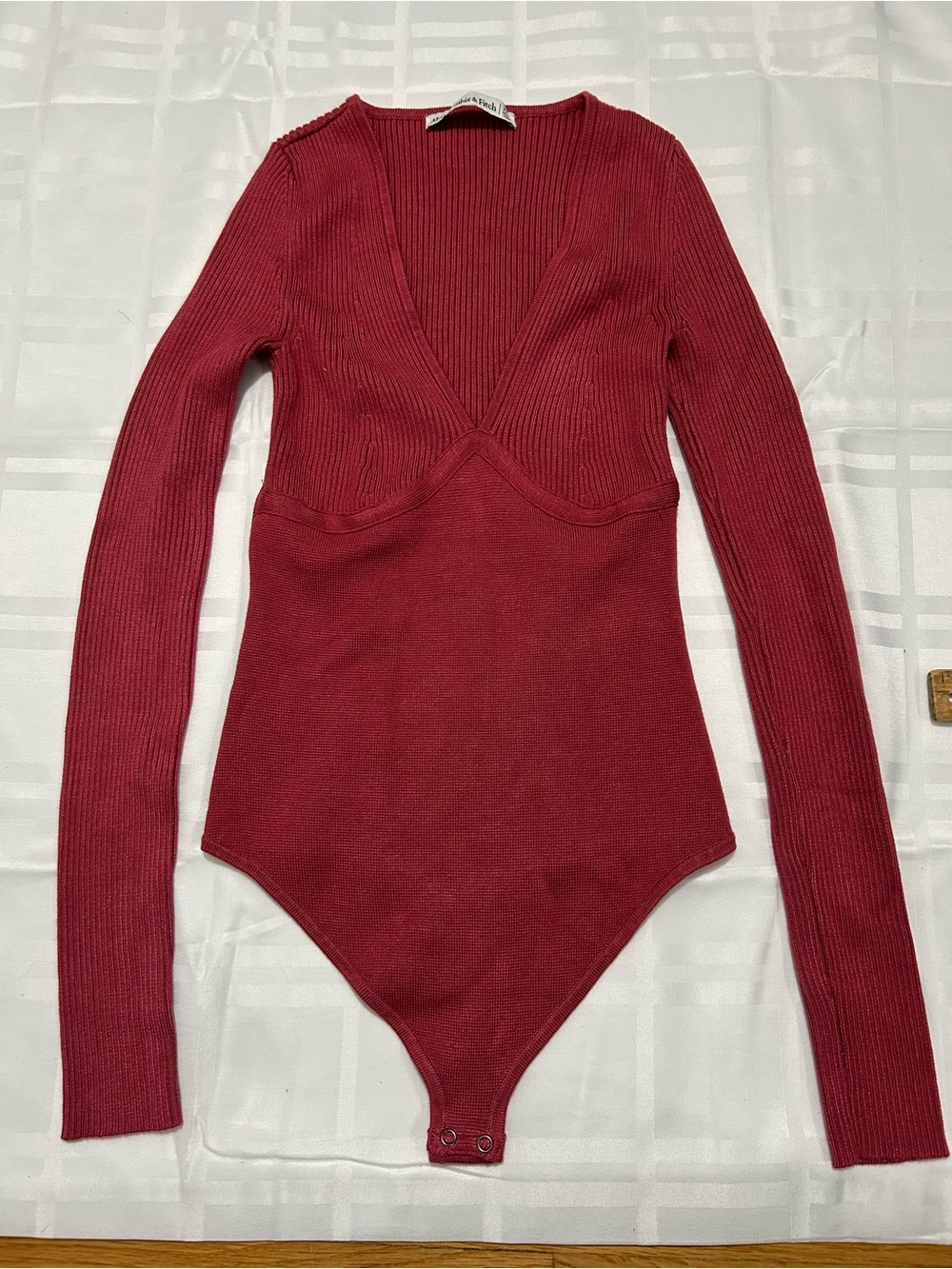 Abercrombie & Fitch Ribbed Deep V Long-Sleeve Bodysuit - Burgundy